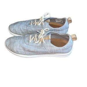 Toms women’s gray canvas lace up sneakers Size 9.5